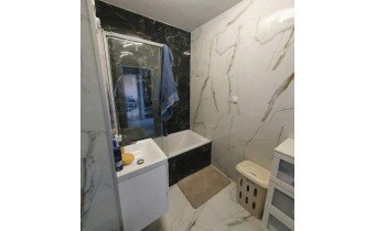 Душова шторка на ванну Besco Easy Slide 100x150 см, на 2 секції, прозоре скло, профіль хромований (PES-2S)
