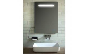 Дзеркало з LED підсвіткою у ванну Elita Lina 60, 60x80x2,9 см (166764) Дзеркало з LED підсвіткою у ванну Elita Lina 60, 60x80x2,9 см (166764)
