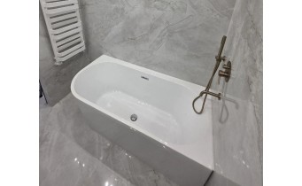 Пристінна кутова акрилова ванна Aldo Mare Nerea 170x75x58 см, R (Правостороння) біла глянцева, суцільнолита із заокругленим кутом