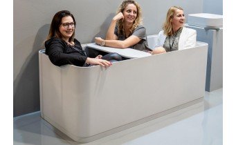Окремостояча ванна з мармуру, каменю Dremex Glow 160x73x59,5 см, Gelcoat, білий глянцевий + сифон + лита полиця під аксесуари для ванни