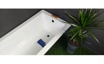 Ванна акрилова Besco Modern 130x70 сантиметрів, пряма, класична, сучасна з практичною формою, малого розміру (WAM-130-MO)