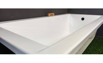 Ванна акрилова Besco Modern 130x70 сантиметрів, пряма, класична, сучасна з практичною формою, малого розміру (WAM-130-MO)